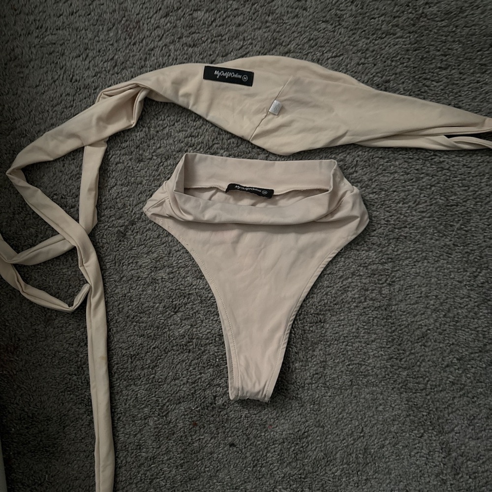 Very cute & sexy swim set worn once